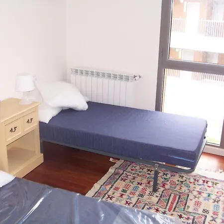 Apartamento Pre-pyrenees: Privileged Site For Hiking, Excursions And Skiing. Sabiñánigo