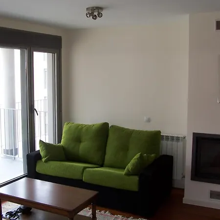 Pre-pyrenees: Privileged Site For Hiking, Excursions And Skiing. Apartamento