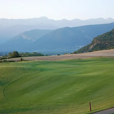 Pre-pyrenees: Privileged Site For Hiking, Excursions And Skiing. Apartamento Sabiñánigo